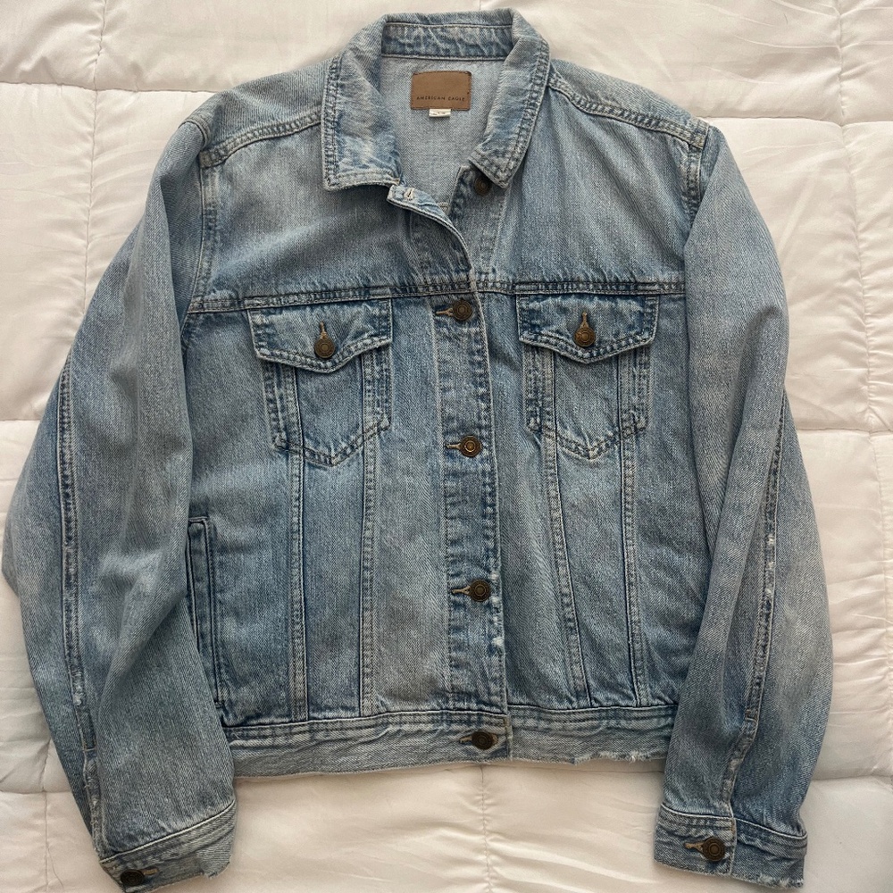 American Eagle Womens Light Wash Jean Jacket